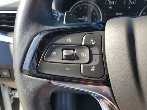 Used 2024 Buick Enclave Essence image 28