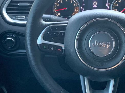 Used 2019 Jeep Renegade Sport FWD image 14