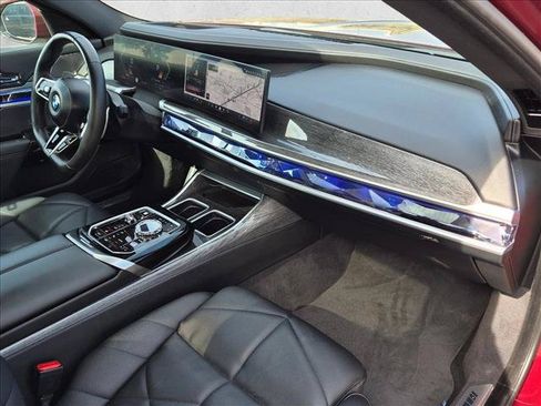 Used 2023 BMW 740i RWD image 23