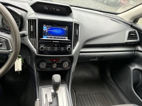 Used 2018 Subaru Crosstrek 2.0i AWD/4WD image 13