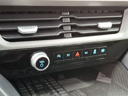 Used 2025 Ford Explorer ST image 17