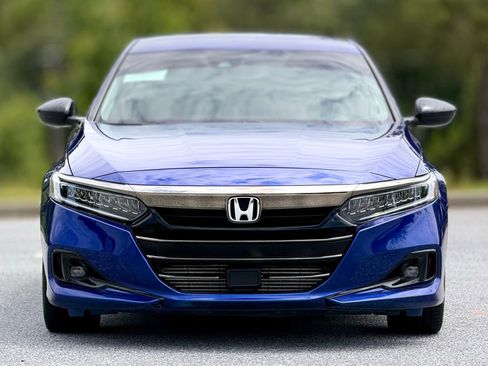 Used 2021 Honda Accord Sport Special Edition image 3