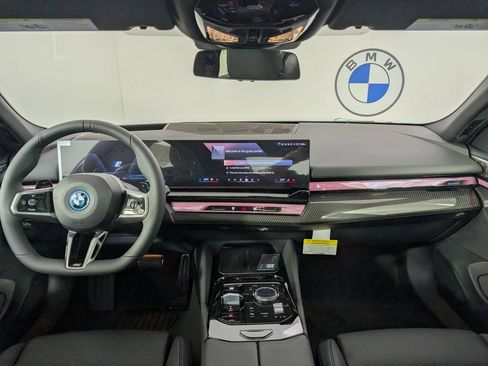 New 2027 BMW 550e xDrive AWD/4WD image 18