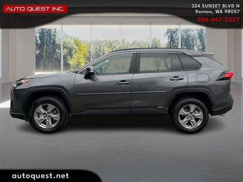 Used 2023 Toyota RAV4 LE AWD/4WD image 8