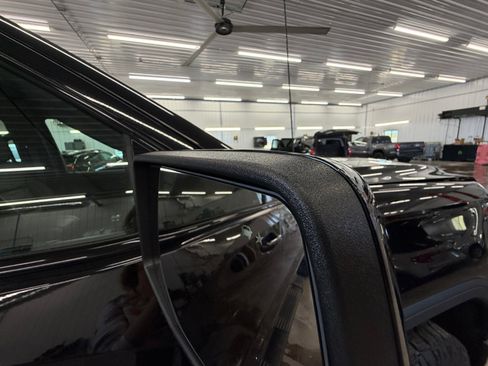 Used 2023 GMC Sierra 1500 AT4 w/ Technology Package image 33