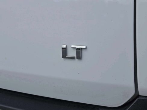 Used 2019 Chevrolet Traverse LT FWD image 40