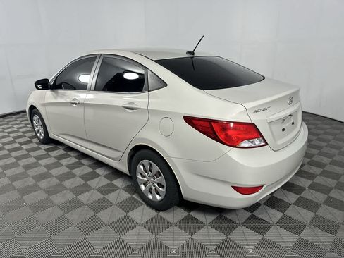 Used 2016 Hyundai Accent SE FWD image 6