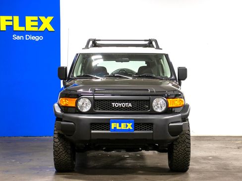 Used 2008 Toyota FJ Cruiser 4WD image 9