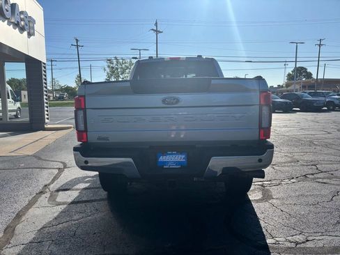 Used 2022 Ford F350 Lariat w/ Lariat Ultimate Package AWD/4WD image 6
