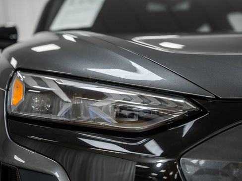 Used 2023 Audi RS e-tron GT w/ Carbon Performance Package image 9