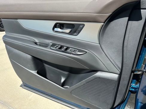 Used 2026 Nissan Murano Platinum w/ Technology Package image 21