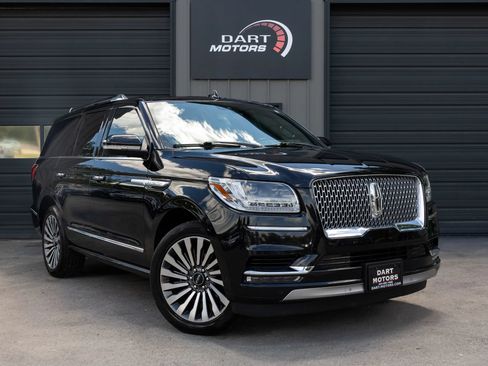 Used 2018 Lincoln Navigator Reserve w/ Technology Package AWD/4WD image 1