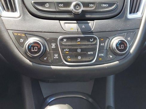 Used 2024 Chevrolet Malibu LT FWD image 26