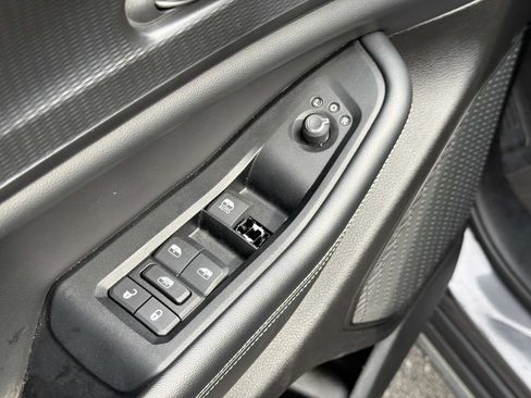 Used 2024 Jeep Grand Cherokee L Laredo AWD/4WD image 21