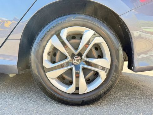 Used 2017 Honda Civic LX image 30