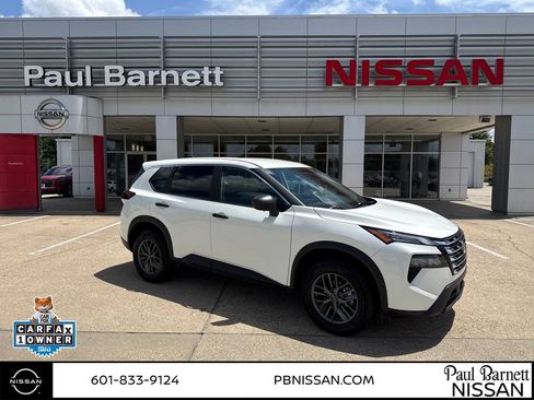 Used 2025 Nissan Rogue S FWD image 6