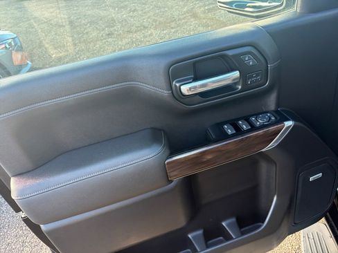 Used 2019 GMC Sierra 1500 SLT w/ SLT Premium Package image 11