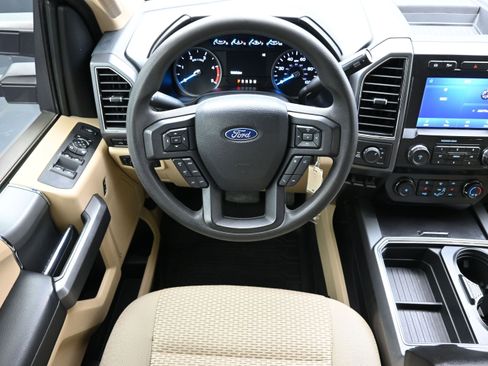 Used 2020 Ford F250 XLT w/ XLT Premium Package AWD/4WD image 26