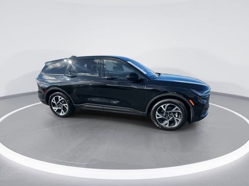 Used 2025 Lincoln Nautilus Premier w/ Jet Appearance Package image 9