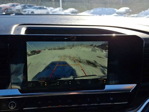 Certified 2023 Chevrolet Silverado 1500 LTZ w/ LTZ Premium Package image 18