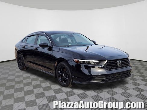 Certified 2025 Honda Accord SE image 1