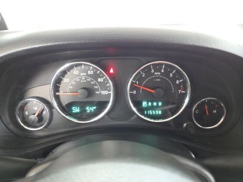 Used 2013 Jeep Wrangler Sport image 33