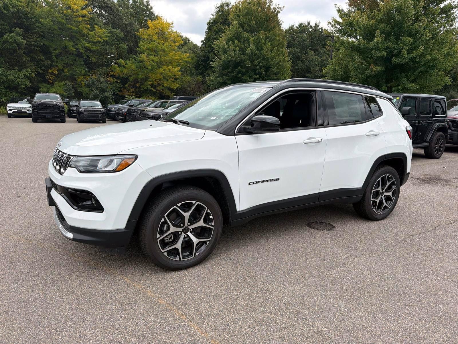 New 2026 Jeep Compass Limited AWD/4WD image 4