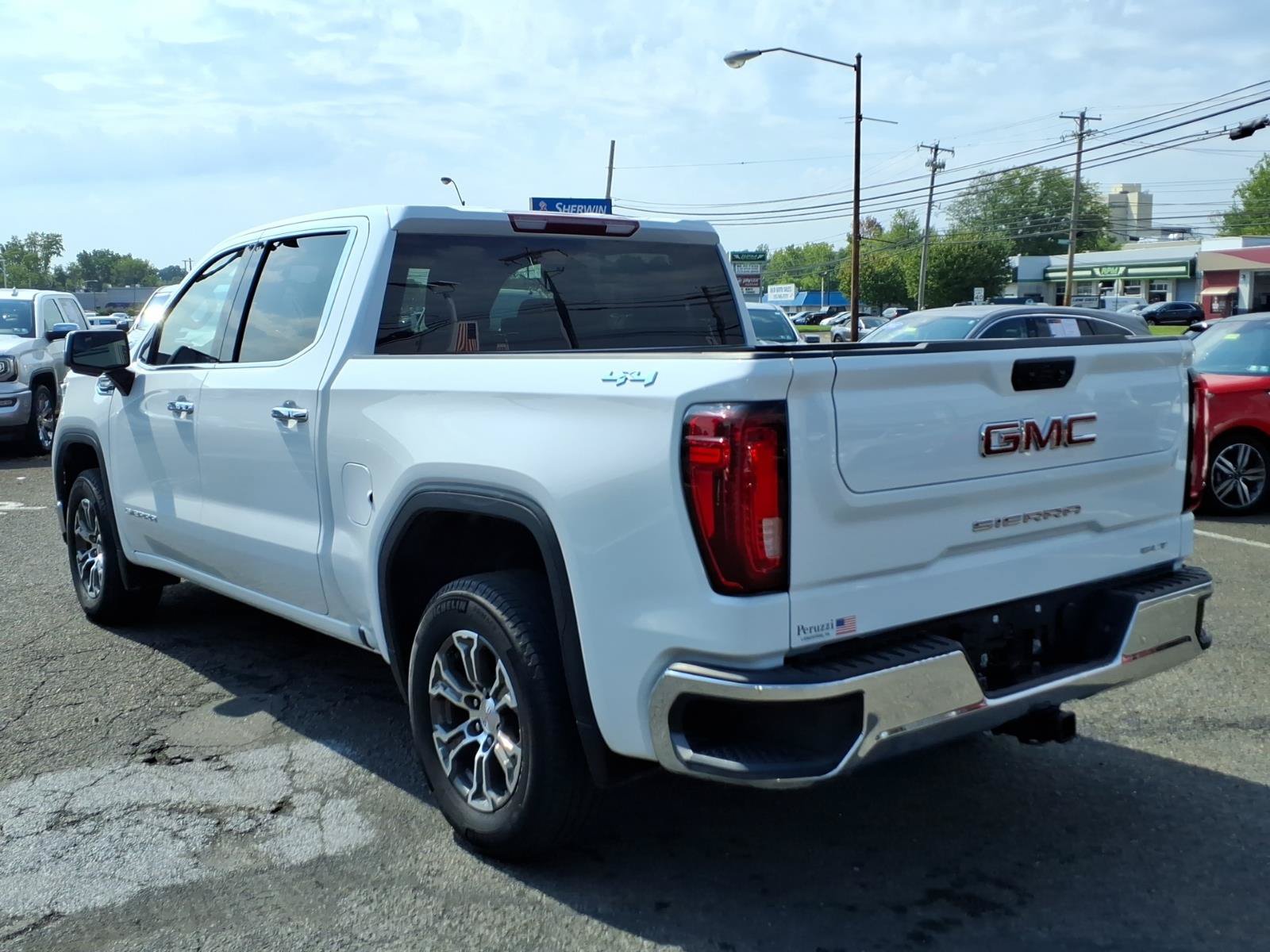 Used 2025 GMC Sierra 1500 SLT AWD/4WD image 6