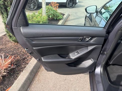 Used 2019 Honda Accord Sport image 16