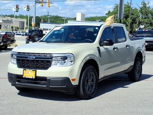 Certified 2024 Ford Maverick XLT FWD image 10