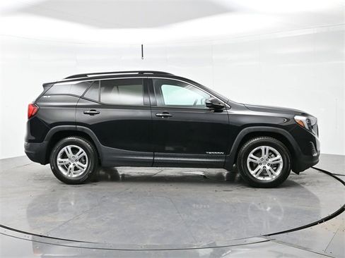 Used 2020 GMC Terrain SLE w/ Driver Convenience Package image 8