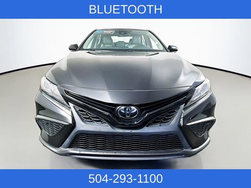 Used 2023 Toyota Camry SE FWD image 3