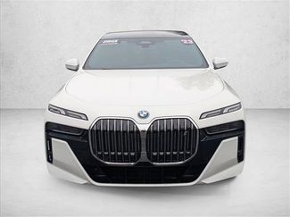 Used 2023 BMW i7 xDrive60 video 2