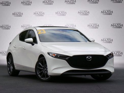 Used 2023 MAZDA MAZDA3 s FWD image 2
