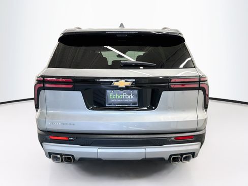 Used 2026 Chevrolet Traverse LT w/ Driver Confidence Package FWD image 7