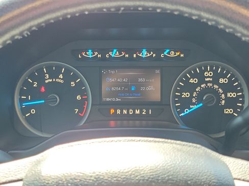 Used 2016 Ford F150 XLT w/ Equipment Group 302A Luxury AWD/4WD image 22
