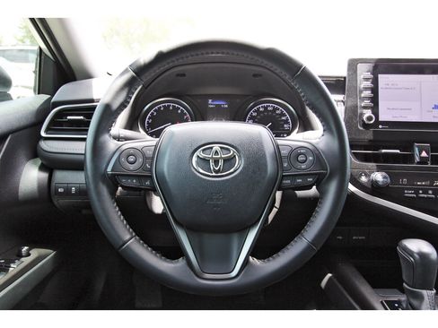 Used 2022 Toyota Camry SE w/ Convenience Package FWD image 15