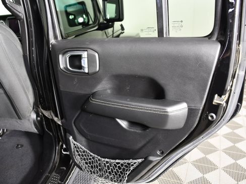 Used 2021 Jeep Wrangler Unlimited Sahara w/ Uconnect 4C Nav & Sound Group AWD/4WD image 42