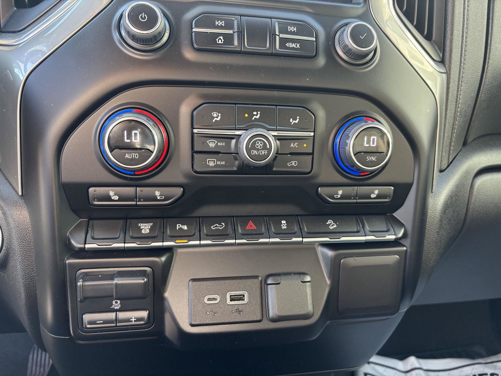 Used 2023 Chevrolet Silverado 3500 LT w/ All Star Edition AWD/4WD image 5
