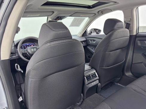 Used 2025 Honda Accord SE image 29