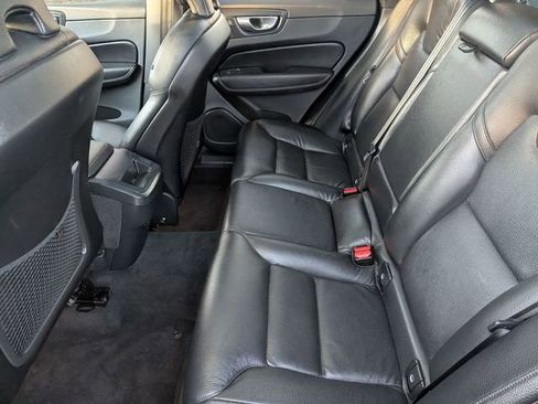 Used 2024 Volvo XC60 B5 Plus image 34