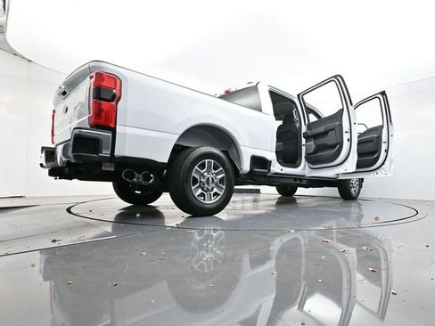 New 2026 Ford F250 Lariat RWD image 40