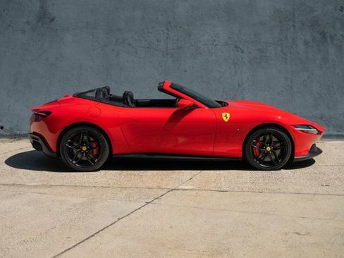 Certified 2025 Ferrari Roma Spider image 7