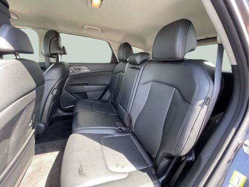Used 2024 Kia Sportage EX FWD image 14