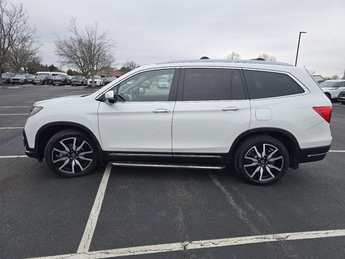 Certified 2020 Honda Pilot Touring image 19