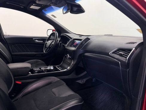 Used 2020 Ford Edge ST w/ Equipment Group 401A AWD/4WD image 18