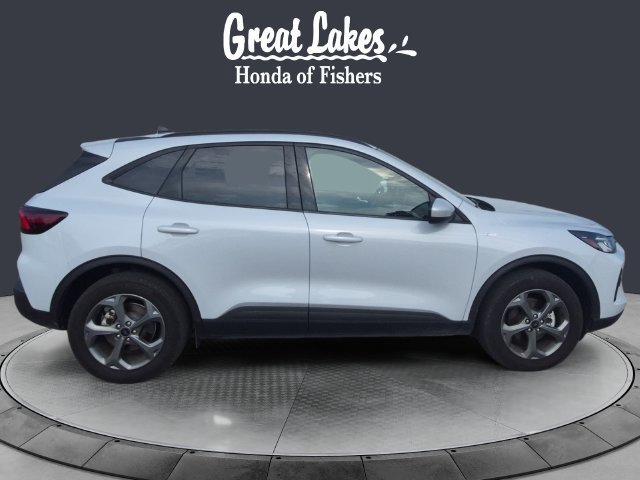 Used 2025 Ford Escape ST-Line Select AWD/4WD image 6