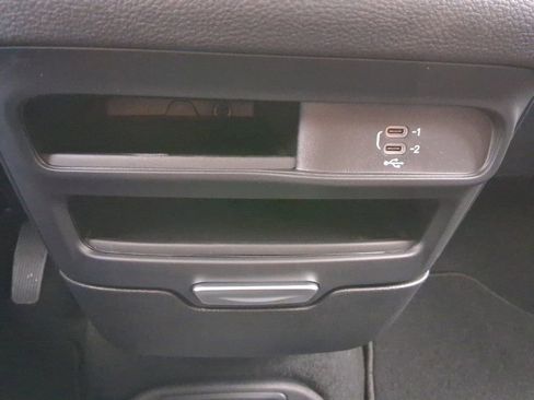 New 2026 Chrysler Pacifica Select image 40