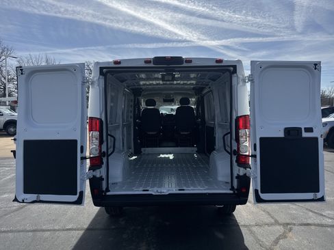 New 2026 RAM ProMaster 1500 w/ Convenience Group image 3