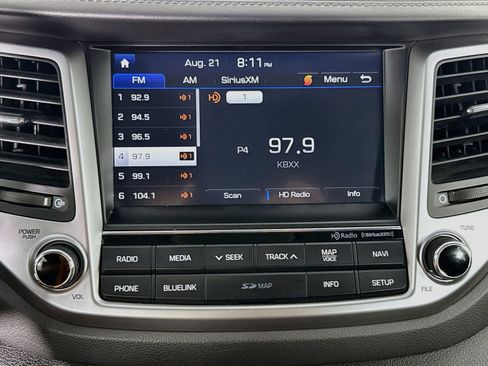 Used 2016 Hyundai Tucson Limited AWD/4WD image 16